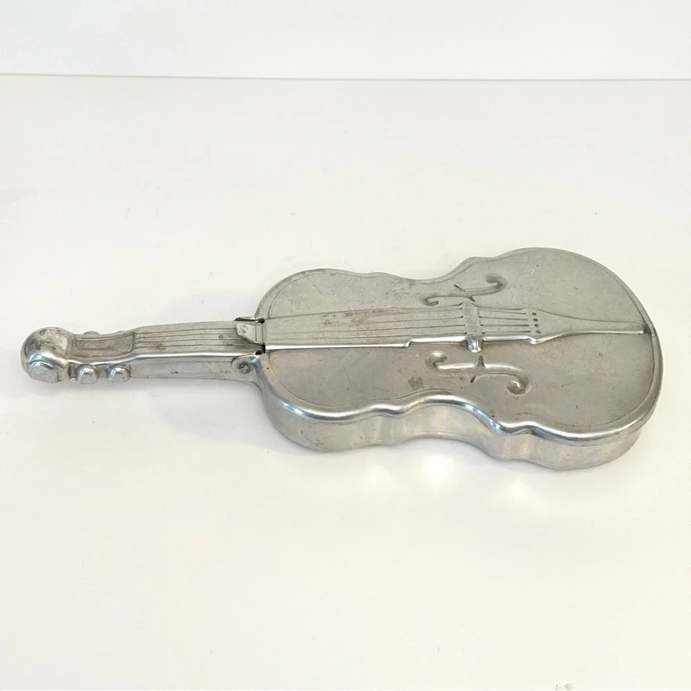 Vintage Mount Vernon Ware - Aluminum Violin Silent Butler
